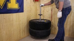 Стойка для хранения колёс