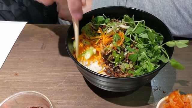 В азиатском ресторане 