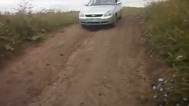 Лада Приора тянет грузовик КРАЗ Юмор, смех, приколы, ржака, смешное, прикол, ржачное, прикольное, смотреть онлайн