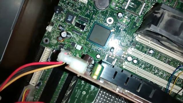 MoBo intel 845 PERL y Hd 2400 pro смотреть онлайн