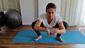 Безопасное выполнение Позы Ворона в крийях Кундалини йоги