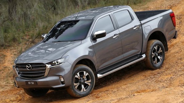Пикап Mazda BT-50 2021 года - Интерьер, экстерьер и вождение.