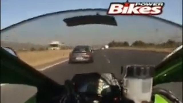 Porsche 911 Turbo V's Kawasaki ZX-10R Street Racing смотреть онлайн