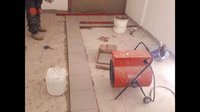 Укладка плитки в технических помещениях от компании Строй Кэш(Stroy Cash) смотреть онлайн