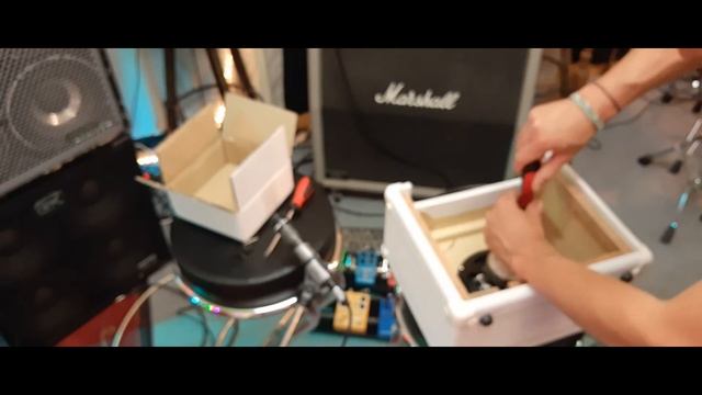 VOX VBM-1 upgrade with "KAT DSP 6.5 TC Speaker Upgrade for Vox VBM-1 Amplifier" смотреть онлайн