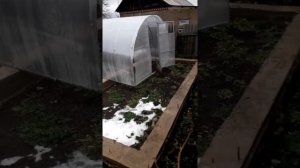 Последствия сильного ветра. Как закрепить парник, чтобы не улетел