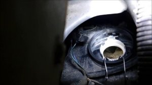 Замена ламп ближнего света. Ниссан Тиида