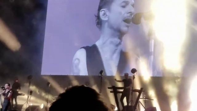 Depeche Mode - Never Let Me Down Again - Tinley Park 8/30 смотреть онлайн