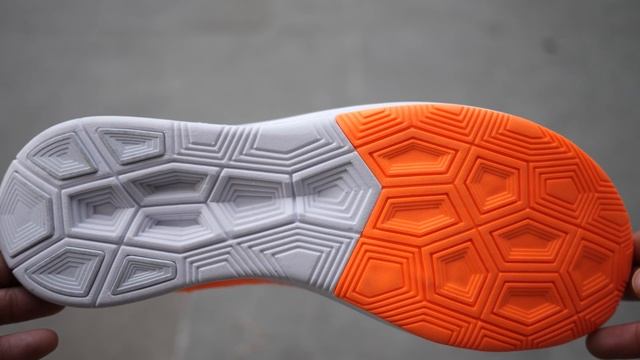 Nike x Virgil Abloh's Off White ZoomFly Mercurial Flyknit Quick Look & On Feet (Orange) смотреть онлайн