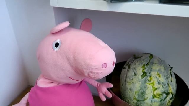 ЧТО СЛУЧИЛОСЬ С АРБУЗОМ НА НОВЫЙ ГОД