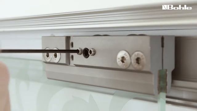 Система стеклянных раздвижных дверей высшего класса MasterTrack смотреть онлайн