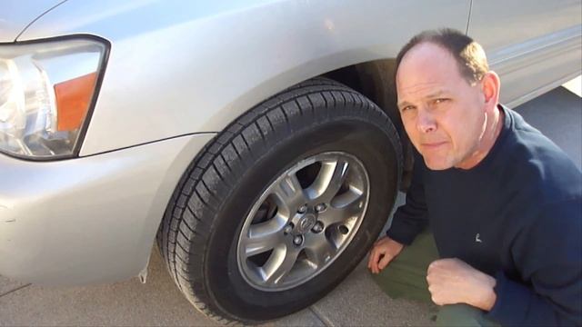 Low Tire Pressure Warning Light - Solid Or Flashing? смотреть онлайн