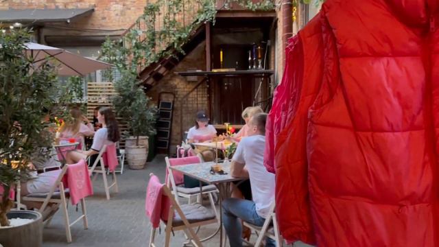 Екатеринбург летом. Прекрасные воспоминания о летних выходных смотреть онлайн