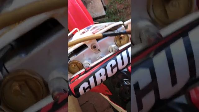 Honda CRF 450R 2005 em detalhes смотреть онлайн