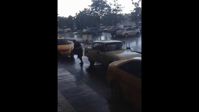 Kuba Oldtimer Havana Airport смотреть онлайн