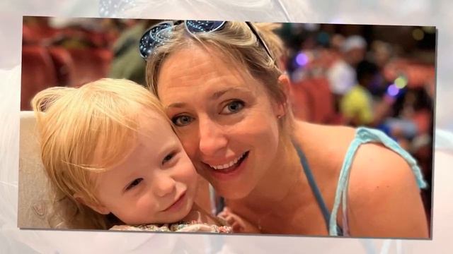 Hollyoaks star Ali Bastian rushes two young daughters to hospital after health scare смотреть онлайн