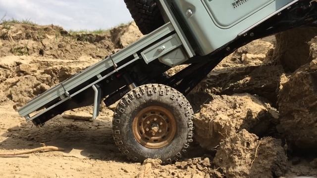 Axial SCX10 Toyota FJ45 Canyon#3 смотреть онлайн
