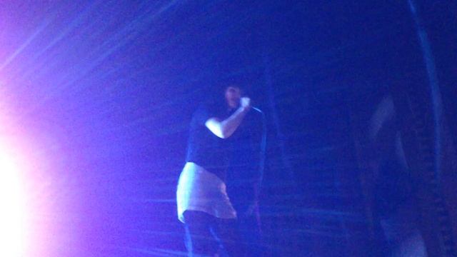 When Lauren of Chvrches finds furry creatures in the audience. Part 2 смотреть онлайн