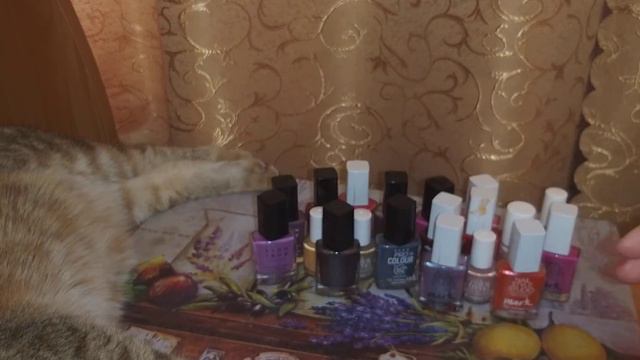 Разбираю лаки для ногтей смотреть онлайн