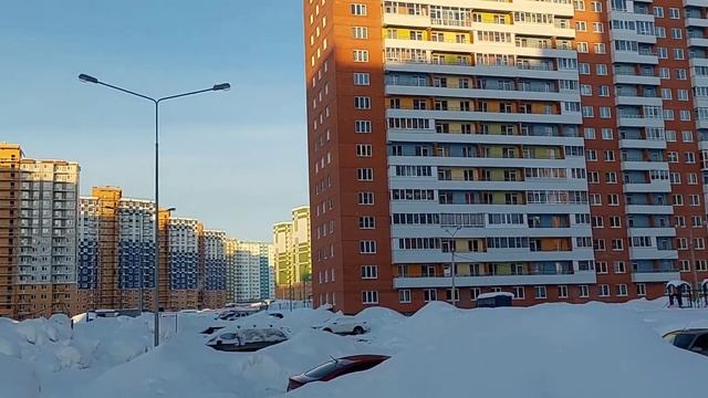 Мегаполис или провинция. Что выбрать? Где лучше жить в наши дни ? смотреть онлайн