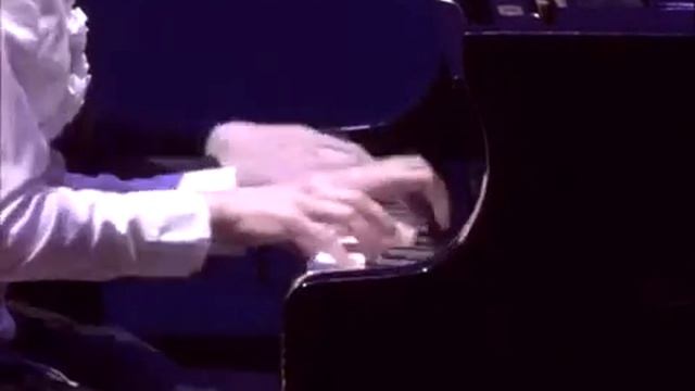 Кирилл Далешнюк, Софья Нургалиева - Тарантелла смотреть онлайн