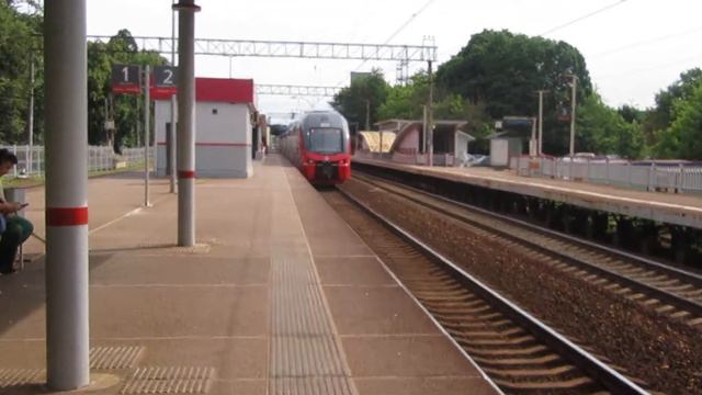 Электропоезд ЭШ2-006 Аэроэкспресс платформа Сколково 26.06.2019 смотреть онлайн