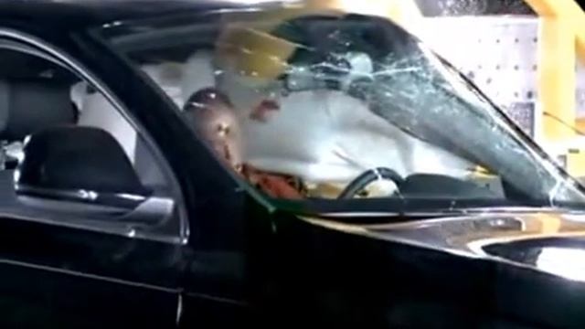 Краш тест Ауди Q7 и Q5 (Crash test Audi Q7 VS Audi Q5) смотреть онлайн