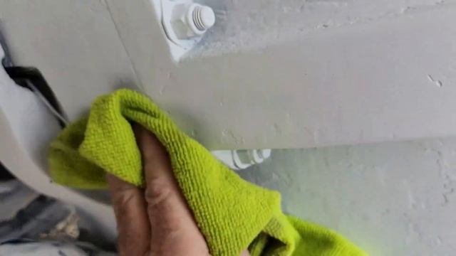 The ULTIMATE GUIDE to PAINTING a BOAT OUTDRIVE смотреть онлайн