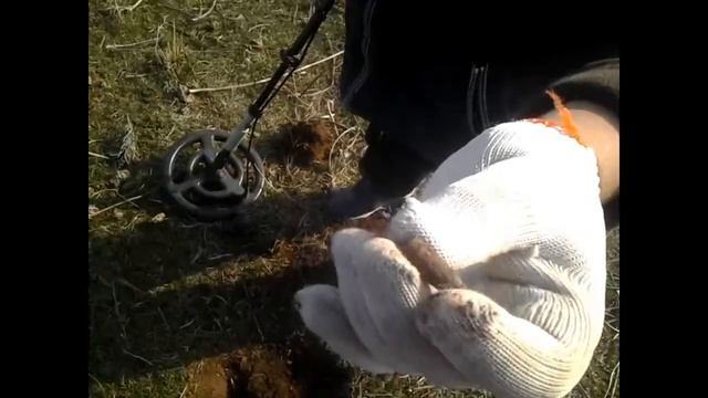 Бегзат и Зарина в поисках клада!!! с металлоискателем смотреть онлайн