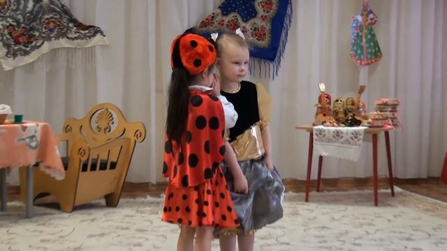 Утренник 8 Марта в старшей группе детского сада. Москва смотреть онлайн