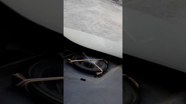 У динамиков отвалились магниты смотреть онлайн