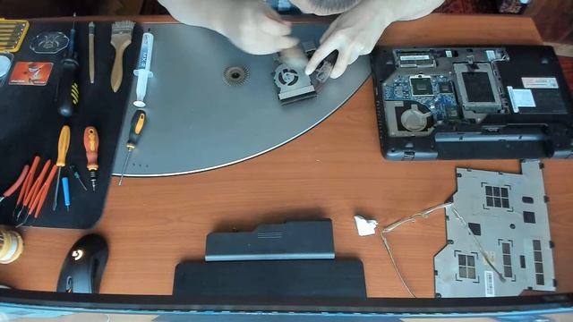 Disassembly Lenovo IdeaPad Z570 20095 59311932 смотреть онлайн
