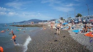 Адлер, пляж Чкаловский, август.