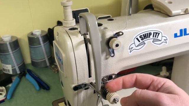 How to thread the Juki DDL-8500-7 смотреть онлайн