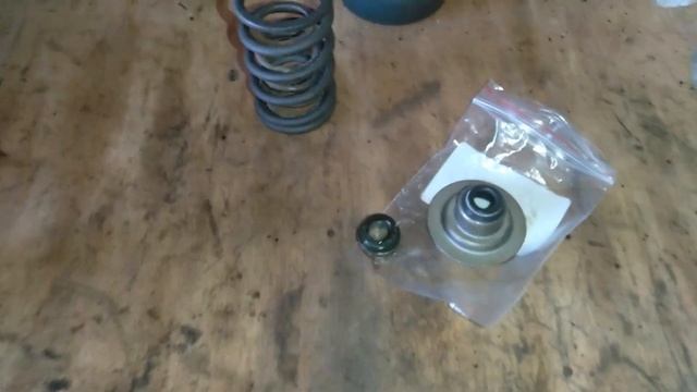 Ваз 21074. Высокий расход масла/ установка маслоотражательных колпачков от иномарки.#расход смотреть онлайн