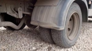 Грузовичок Isuzu грузоподъемность 5т тентованный / truck