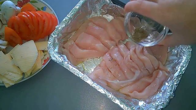 Новогоднее Горячее блюдо Куриное Филе Гармошкой в Духовке.Новогодние рецепты.Праздничные рецепты смотреть онлайн