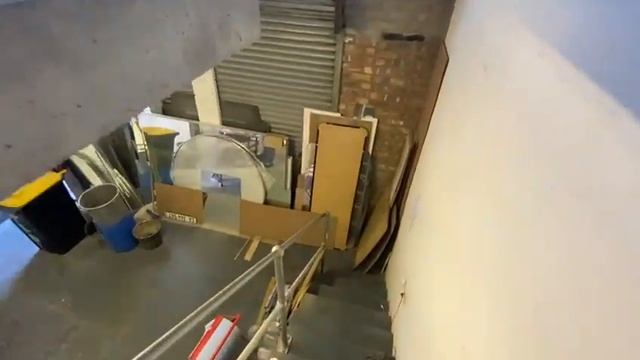 82sqm Warehouse available to let in sought after industrial node, Maitland, Cape Town смотреть онлайн
