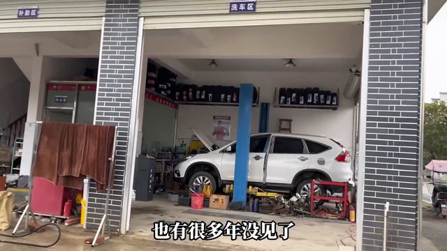 陪伴我八年的车子半路抛锚，好在还能修一修，不然就要提前换车了 смотреть онлайн