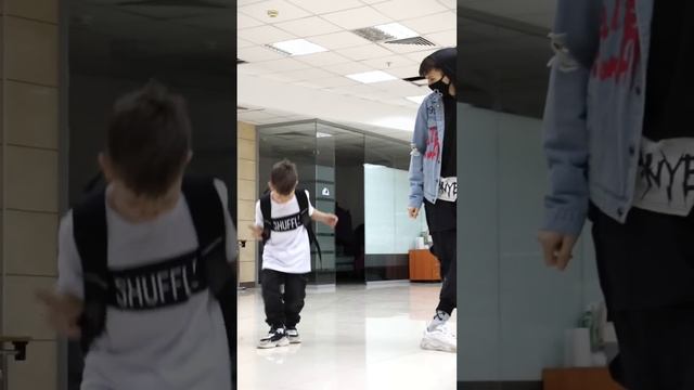 Мальчик Повторил Мой Танец ?? Tuzelity Shuffle New ?⭐️ смотреть онлайн