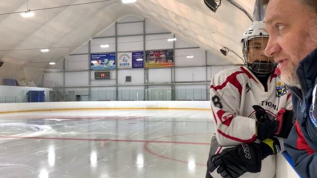 Стартовые шаги хоккеиста смотреть онлайн