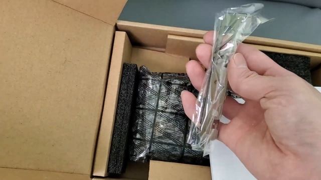 Unboxing Radeon RX 6400 Sapphire PULSE ITX and ATX GPU Single SLOT no external Power GDDR6 pcie 4 смотреть онлайн