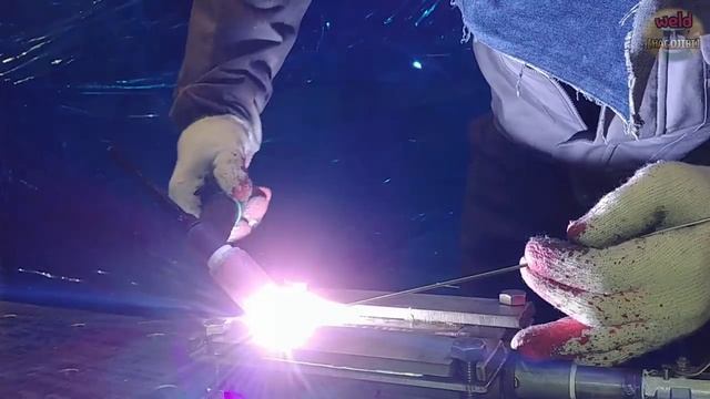Tig welding Walking The Cup . stainless plate butt joint . HOT and CAP PASS . Ko смотреть онлайн
