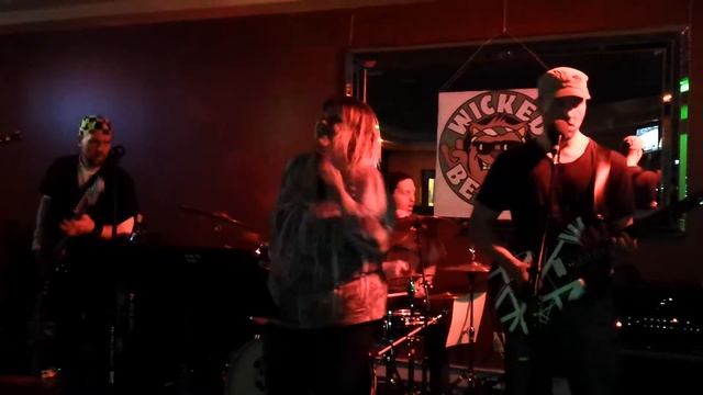 Wicked Beaver "Runnin' With The Devil" 3/7/15 смотреть онлайн