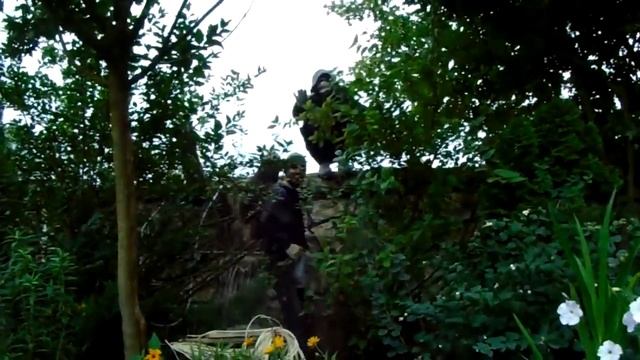как разрушить забор из арт бетона простоявшего 10 лет.проверка на прочность. смотреть онлайн