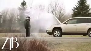 Прикол , жарит шашлыки под капотом авто