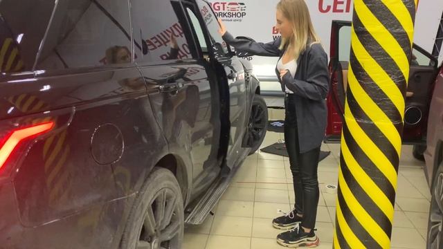 Выезжающие пороги Range Rover смотреть онлайн