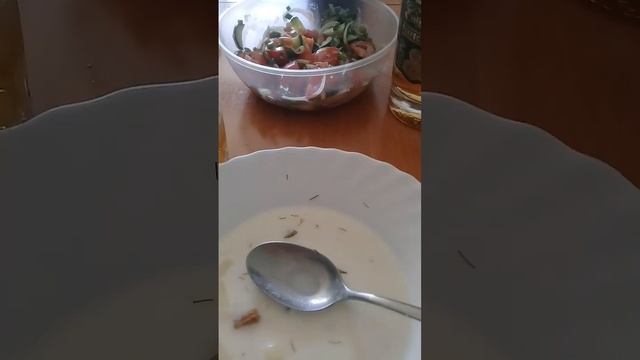 Вот так должна жена мужа с рыбалки встречать?? Если согласны жмите на палец в верх? смотреть онлайн