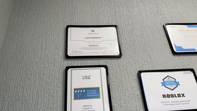 КРЫМ Ялта: ЧТО СДЕЛАЛИ с городом? Сбербанк в Крыму // Площадь Советская // Кибер Школа Ялта 2023 смотреть онлайн