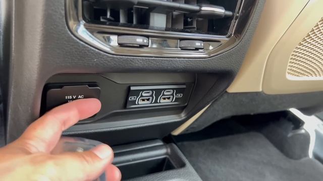 201. Cars and Prices, продаю свой Jeep Grand Cherokee L 2022 в США смотреть онлайн